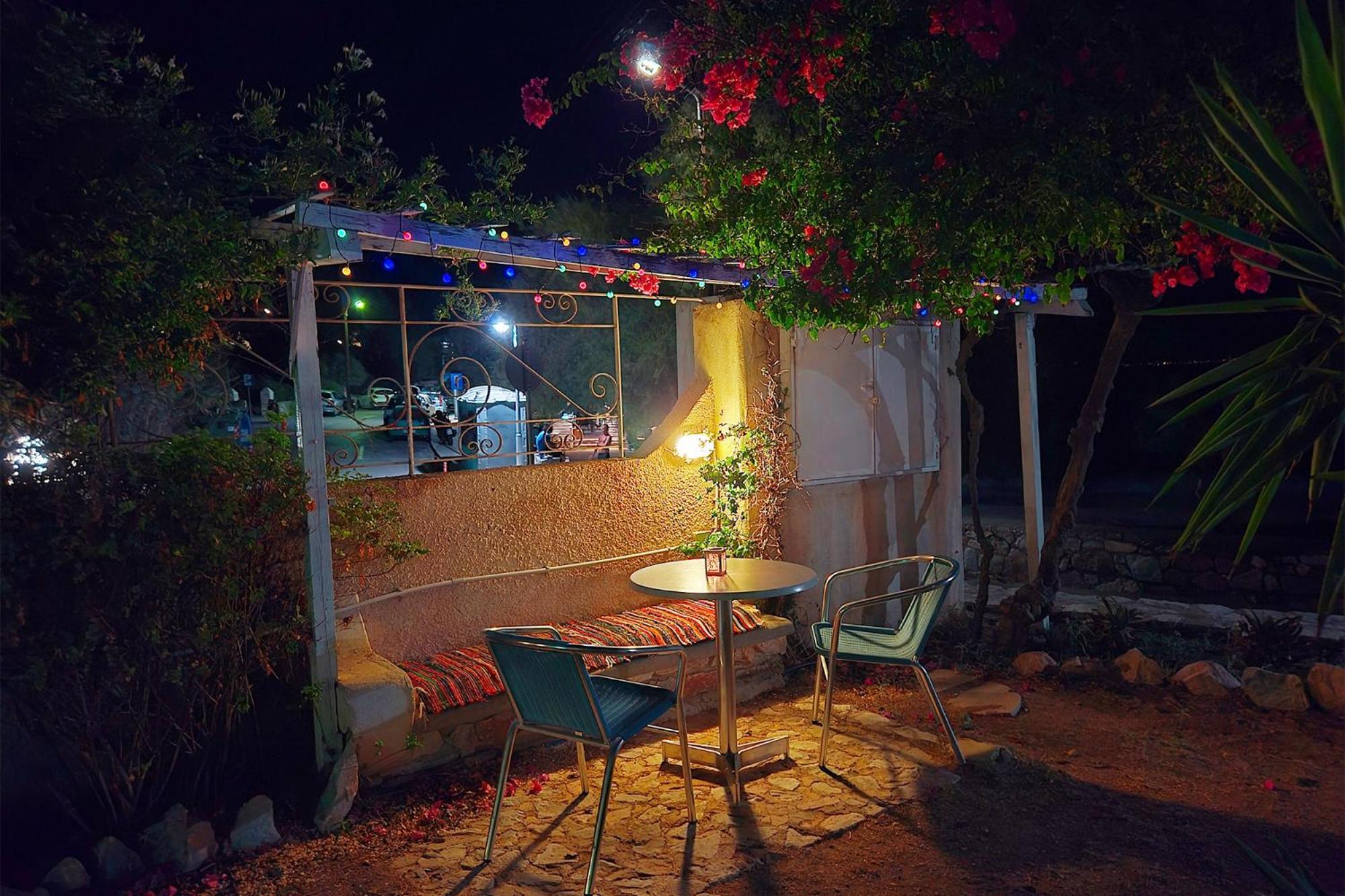 Villa Dolphin Azolimnos Exterior photo